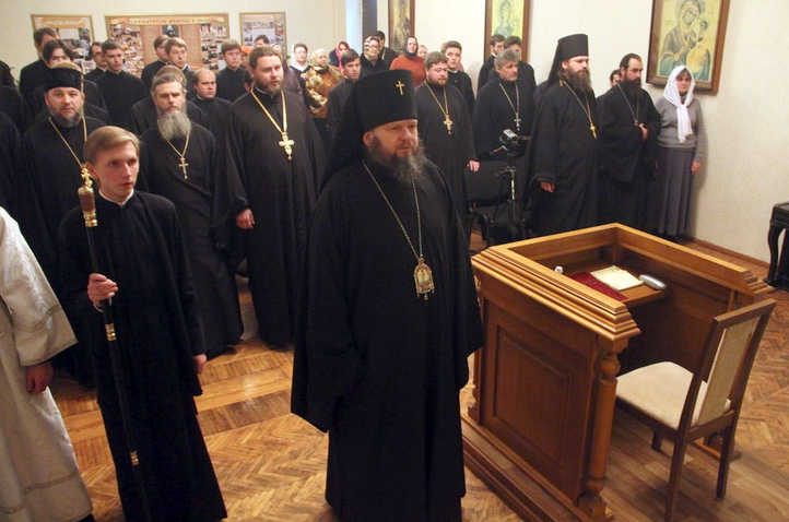В Сумской духовной семинарии состоялся вечер памяти Блаженнейшего Митрополита Владимира